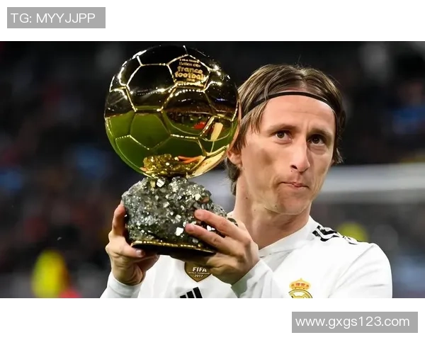 世界足坛1号球星是谁 引领潮流的足球巨星背后故事揭秘