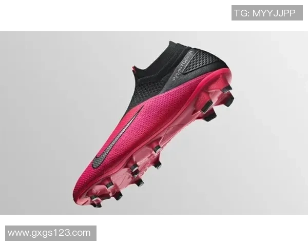 世界足球巨星穿中国品牌足球鞋引领全球潮流的新趋势