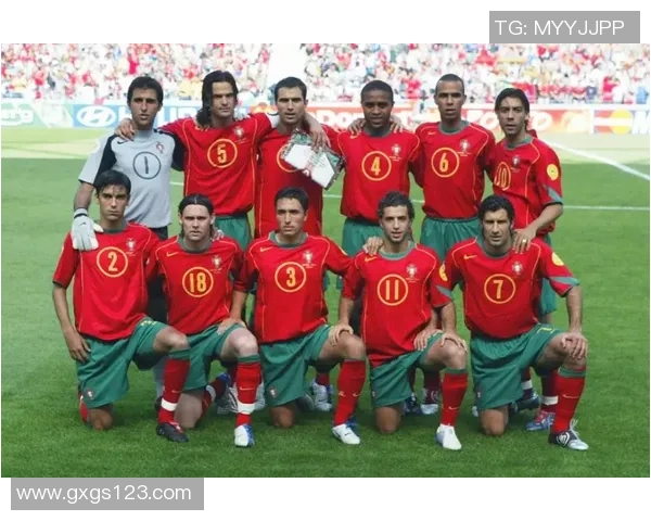 中国足球球星卡热评:最佳球会风采与传奇球员的辉煌历程 中国足球球星卡热评:最佳球会风采与传奇球员的辉煌历程