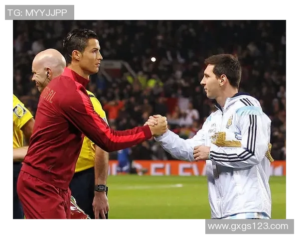 快速了解足球巨星全貌 从梅西到C罗的成长与成就解析