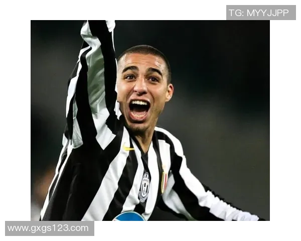 足球大师黄金一代球星成长之路揭秘：从青训到巅峰的奋斗历程